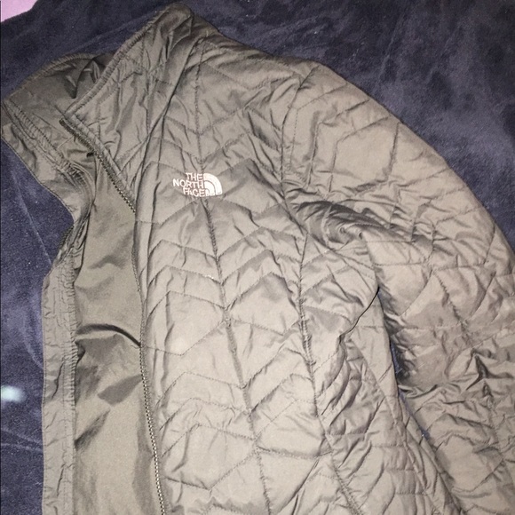 North face jacket - Picture 1 of 2